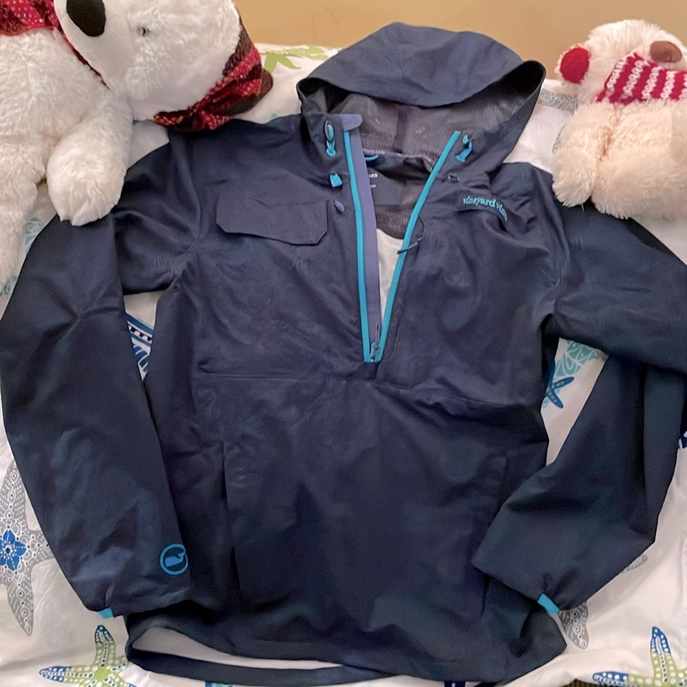Vineyard Vines performance shell men’s XS, blue, hooded-zip with three pockets